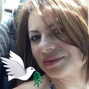 Meet your Posher, Dinorah